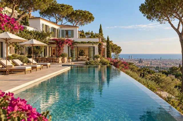 Villa Mirador, Barcelona, Spain — Villa with pool